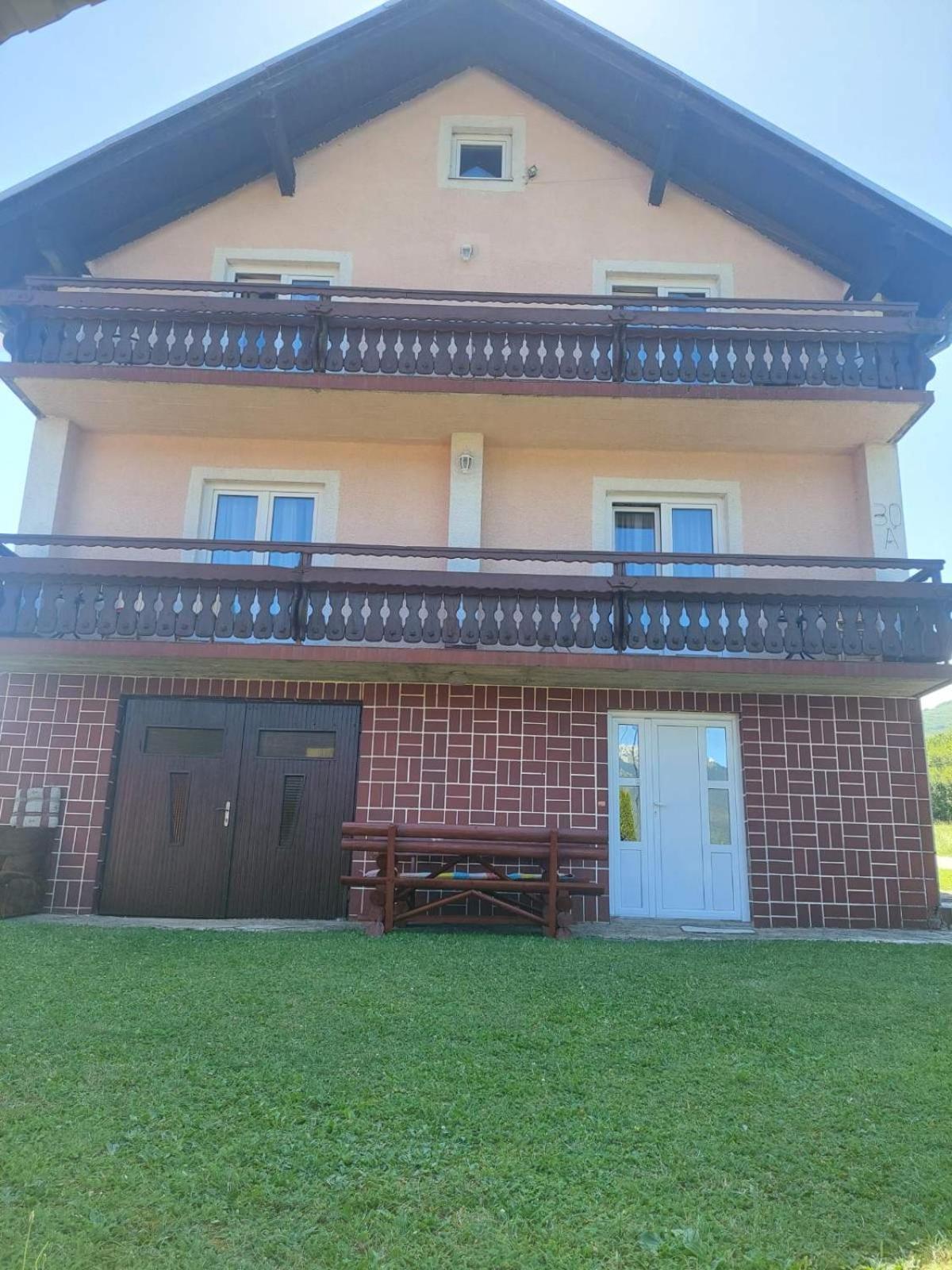 Villa Jelena Korenica Exterior foto