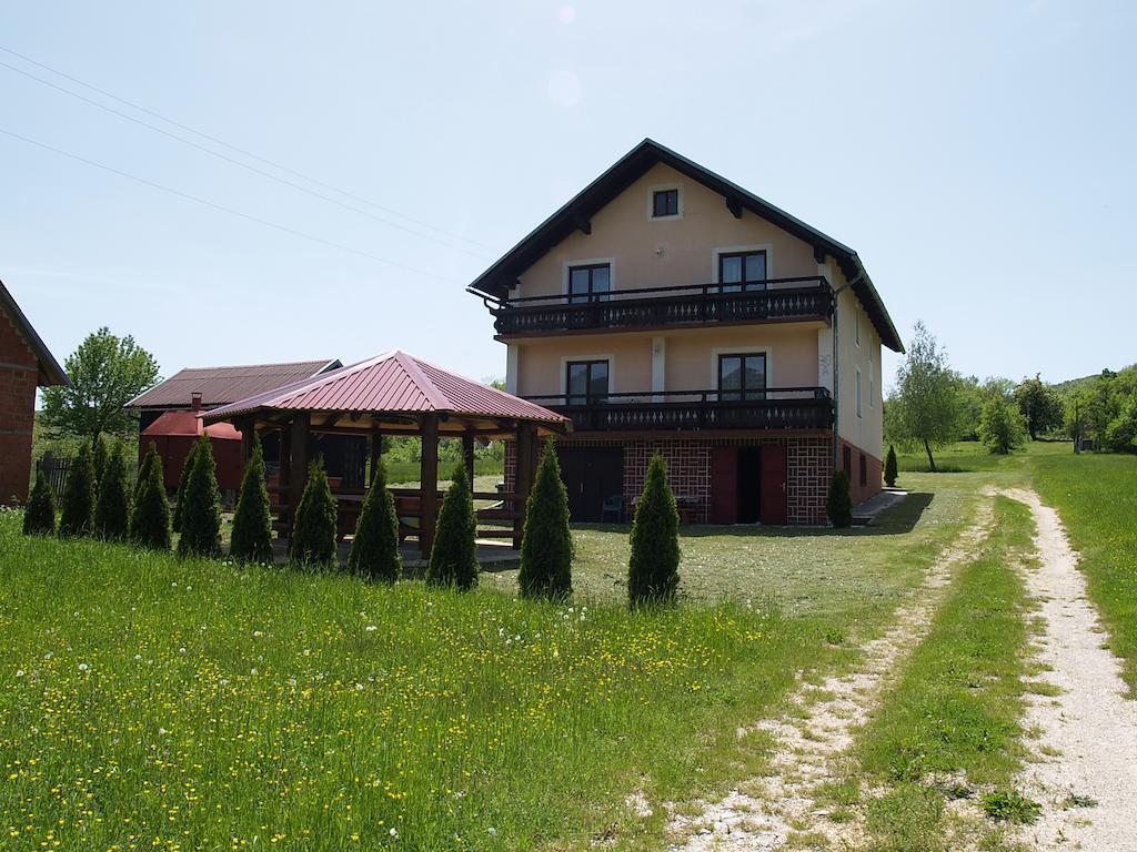Villa Jelena Korenica Exterior foto