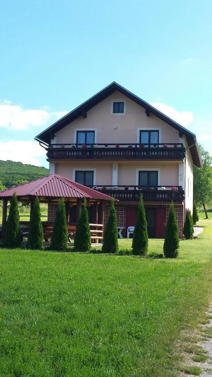 Villa Jelena Korenica Exterior foto